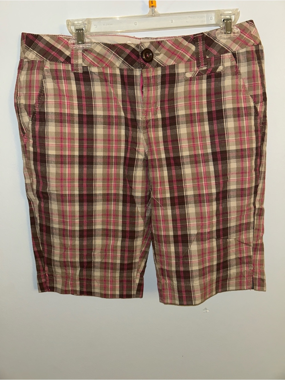 Aeropostale Men’s Plaid Flat Front Shorts - Pink & Brown